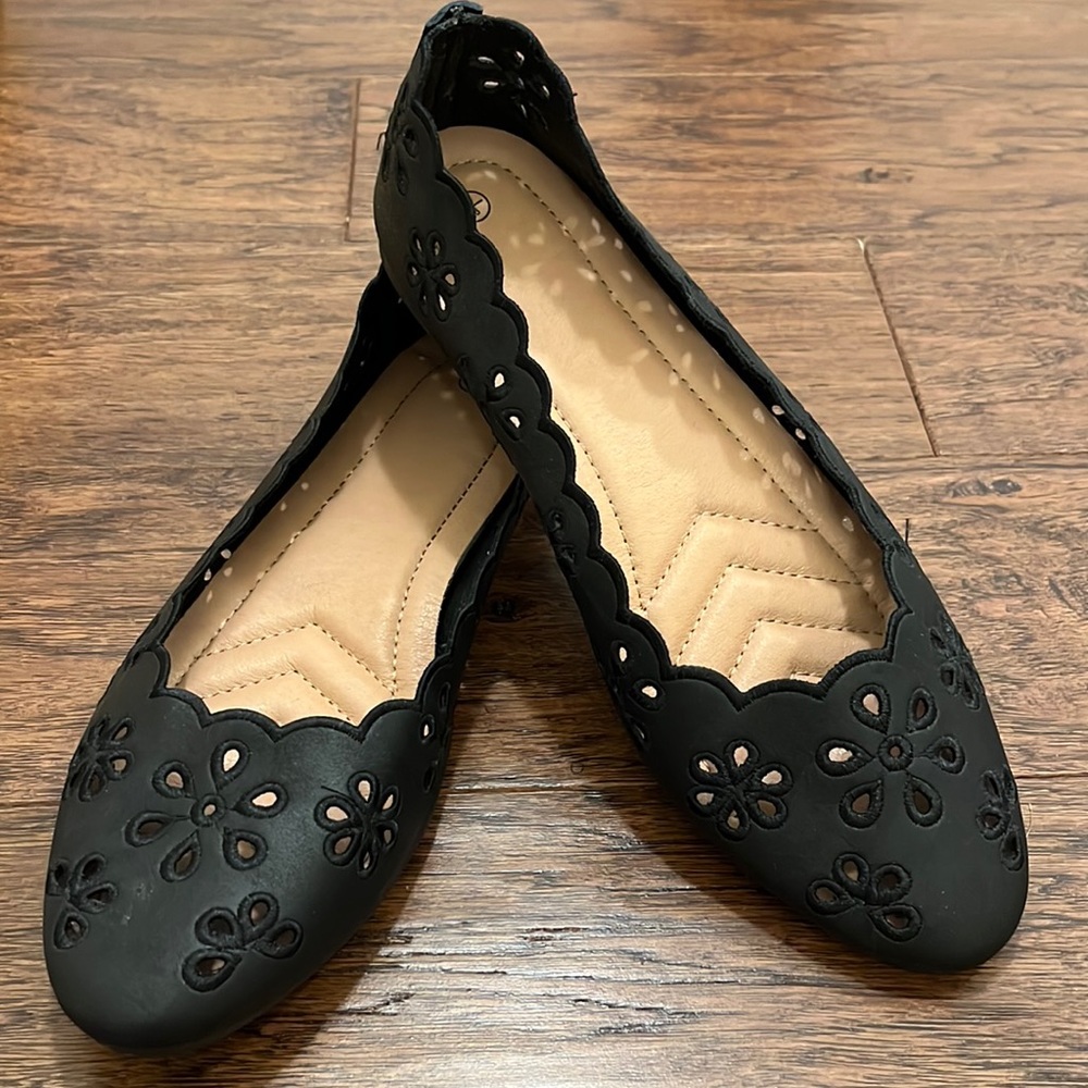 Black Ballet Flats
